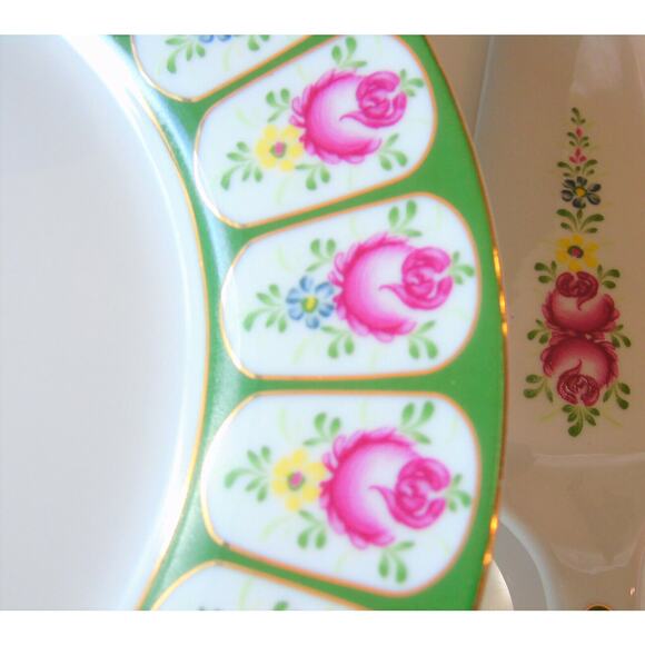 NEW Sorrel English Rose CAKE PLATTER STAND & SERVER Porcelain Pedestal Roses BOX - Picture 4 of 10